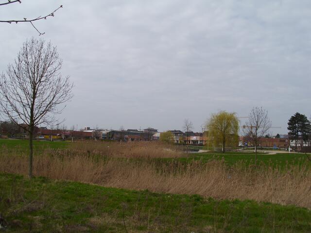 Schöner angrenzender Park