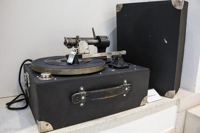 Prähistorischer Phonokoffer