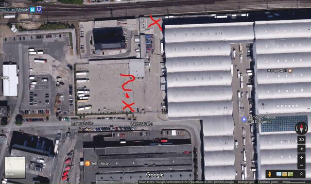 Hoffnung Parkplatz? Auch Parkplatz-Betreiber hatte ich angeschrieben - wie hier die Messehallen Hamburg. Ein Blick von weit oben verrät - eine Menge Platz dort an den Messehallen für einen Wohncontainer. Hat die Firma ein Herz für Klaus? "Wir sind begeistert von Ihrem Engagement und Ihrem ehrenamtlichen Einsatz" - schreibt ein Sprecher der Messe Hamburg mir zur Antwort - sagt im gleichen Moment aber auch ab.