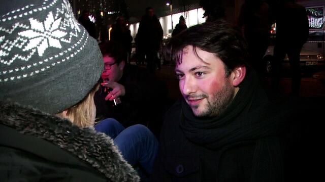 Reeperbahn Nachts um 2:30 Uhr - Neujahr 2017 - Gäste: Pastor Reinhard Dircks (St. Petri Gemeinde Hamburg), Obdachlose Karsten, Chris, Tatjana, Pascal, Küken sowie Helfer Martin, Alex und Passant Henrik aus Bielefeld.
https://www.youtube.com/watch?v=cU2VtDHCr30&t=24m30s
Danke für Euren wertvollen Beitrag!