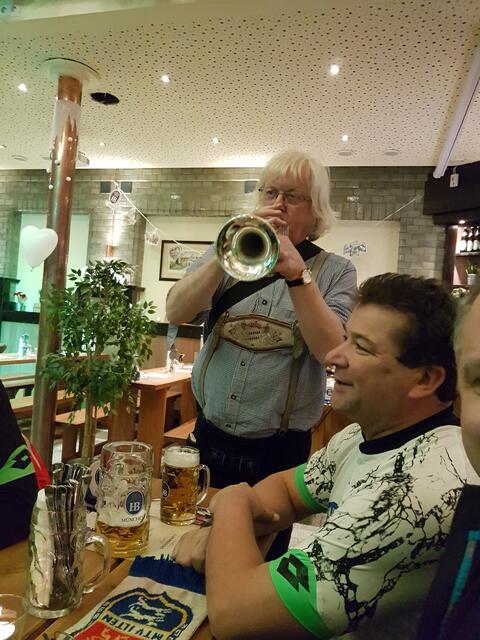 Blasmusik zum Abschied im Hofbräuhaus (in Hannover!)