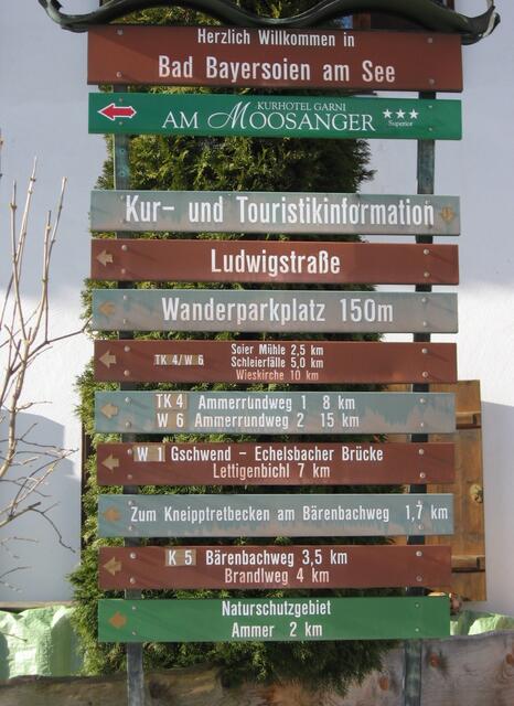 Herzlich Willkommen in Bad Bayersoien. Unweit des Ortes windet sich die Ammer durch eine felsige Schlucht.