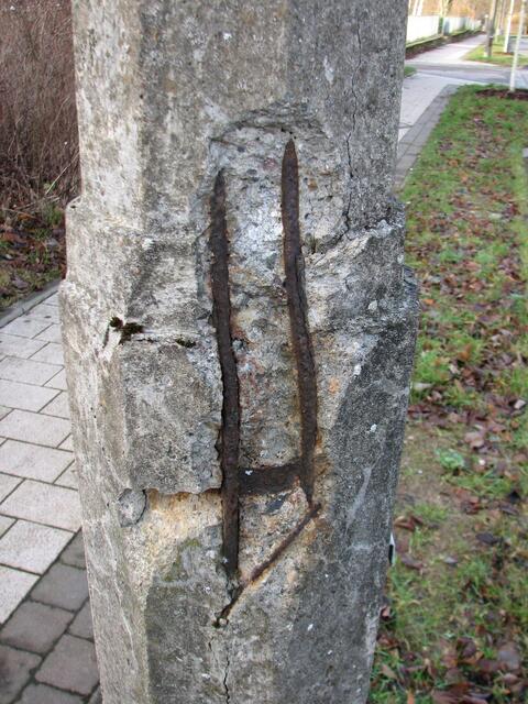 Kein Witz, Straßenlaterne in der Perleberger Strasse