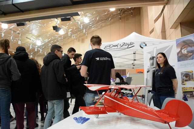Job-Info-Börse in der Stadthalle Neusäß.