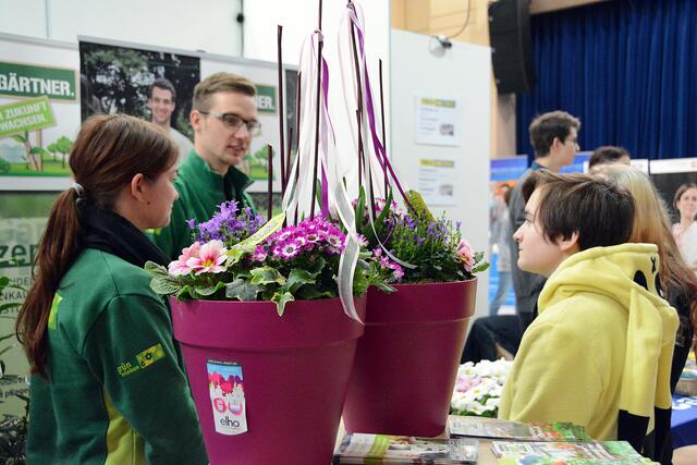 Job-Info-Börse in der Stadthalle Neusäß.