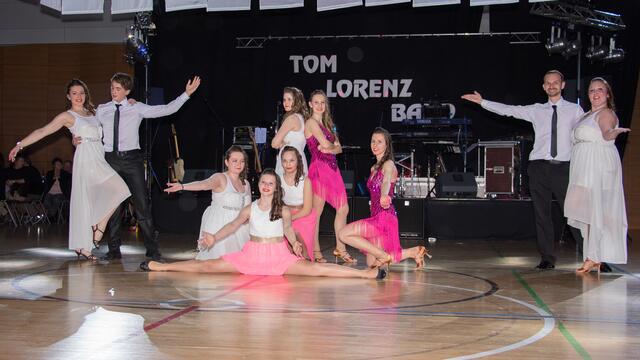 30. Ball der Junggebliebenen 2017 - Showdance mit Dance Unlimeted von TSC Blau Weiß Rot