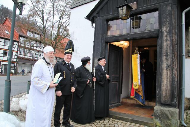 Auszug der Fahnen nach dem Gottesdienst