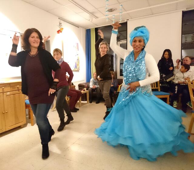 Freude, Eleganz und Energie beim Salsatanzen