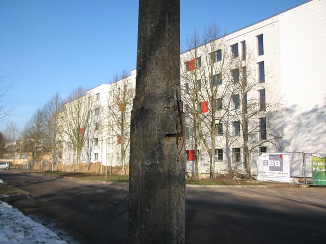 An vielen Betonmasten bricht schon die Bewhrung durch