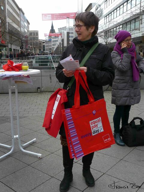 Verteilen für den Equal Day