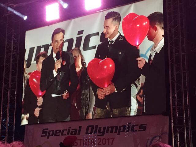 Bei der Abschlussfeier in Graz spürte auch Andreas Gabalier den Herzschlag für die Welt