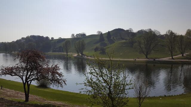 Gleich den Olympiaberg hoch und runter