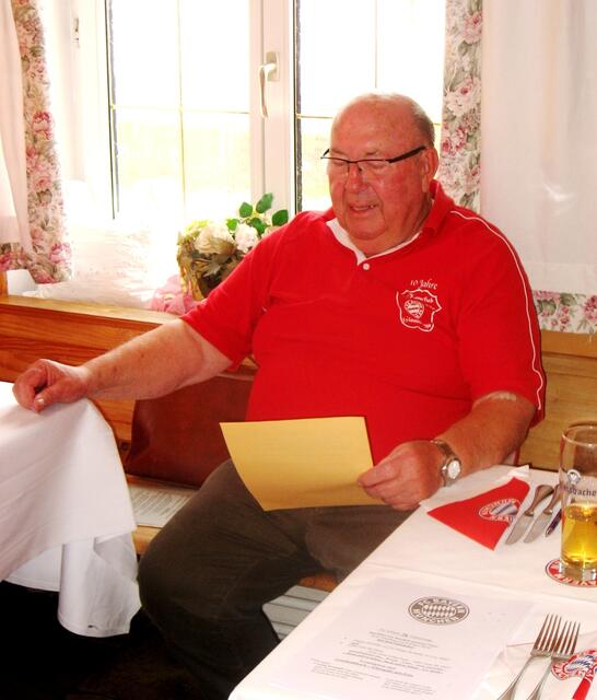 Klaus Modlmeier begrüßt