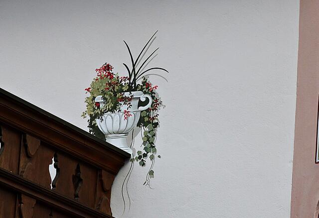 Fast nicht zu erkennen das es ein gemalter Blumenstock ist