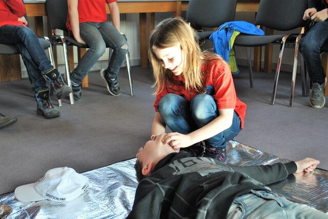 Vorbereitungen für die Stabile Seitenlage