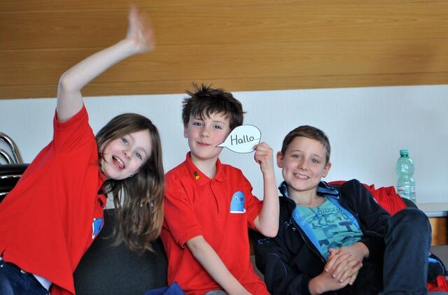 Unser Ausbilder Luciano hat am Ende noch einmal alle Themen abgefragt. Hier: Wie spreche ich einen Verletzten an?