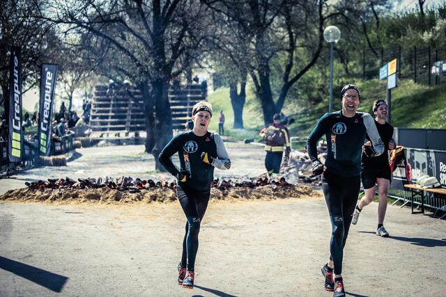 Feuer geschafft und ins Ziel. AROO !