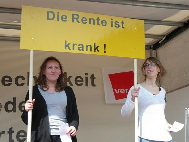 Die Rente ist krank  / DGB Jugend mit dem Sketch zum Thema Rente