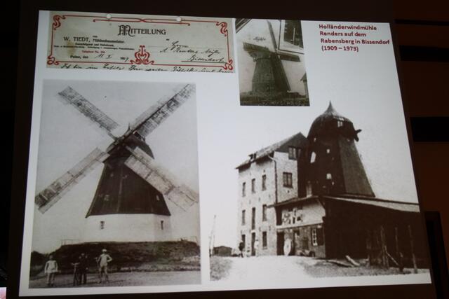 historische sowie aktuelle Fotos zeigten die Mühlenstandorte damals und heute