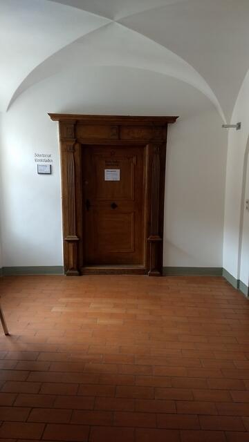 Eingang zum Klosterladen