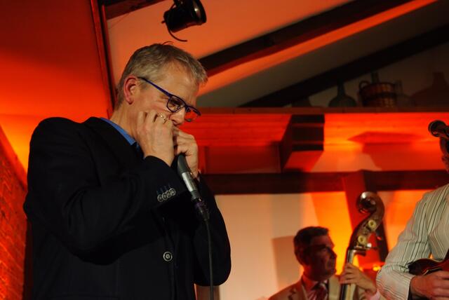Brackstedter Mühlenkonzert. Veranstalter: Ehme de Riese. Mit Jörg Seidel (voc, git), Larry Fuller (piano), Martin Pizzarelli (baß), David Rose (voc) und Martin Blohm als Organisator und natürlich an der Mundharmonika.