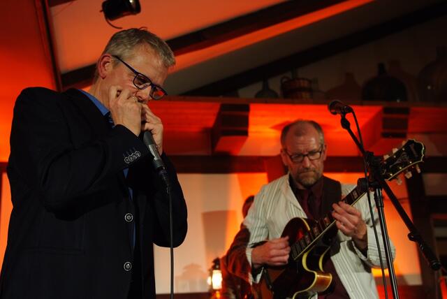 Brackstedter Mühlenkonzert. Veranstalter: Ehme de Riese. Mit Jörg Seidel (voc, git), Larry Fuller (piano), Martin Pizzarelli (baß), David Rose (voc) und Martin Blohm als Organisator und natürlich an der Mundharmonika.