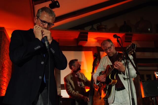 Brackstedter Mühlenkonzert. Veranstalter: Ehme de Riese. Mit Jörg Seidel (voc, git), Larry Fuller (piano), Martin Pizzarelli (baß), David Rose (voc) und Martin Blohm als Organisator und natürlich an der Mundharmonika.
