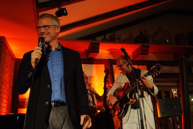 Brackstedter Mühlenkonzert. Veranstalter: Ehme de Riese. Mit Jörg Seidel (voc, git), Larry Fuller (piano), Martin Pizzarelli (baß), David Rose (voc) und Martin Blohm als Organisator und natürlich an der Mundharmonika.