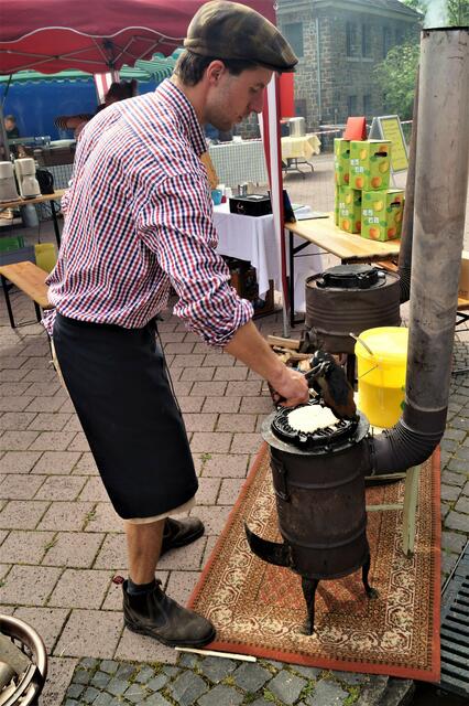 Waffeleisen nach altem Brauch und Sitte
