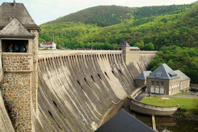 Die andere Seite der Sperrmauer