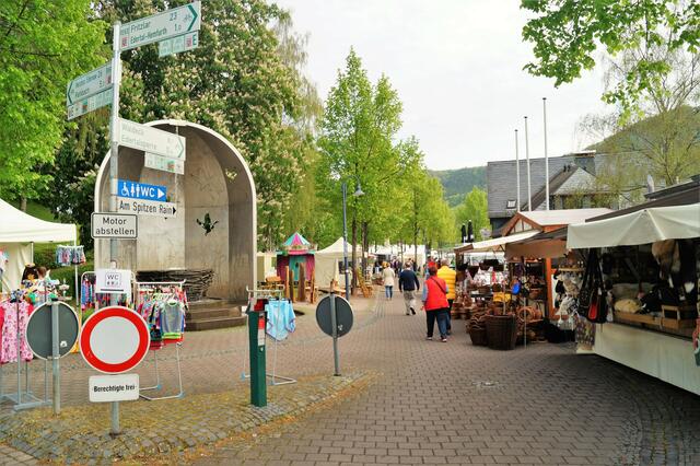 Der Sperrmauervorplatz ist erreicht.
