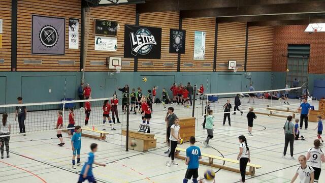 Gespielt wird nun in drei Hallen auf 5 Feldern - Hier GBG (3 Felder Halle)