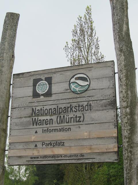 Waren - Eingang Park