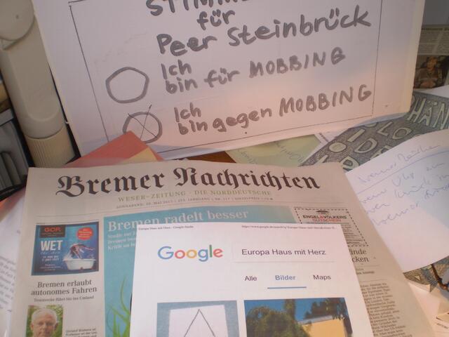 20. Mai 2017: Blick auf das Kreuz auf dem BAKI-Plakat "STIMMZETTELfür Peer Steinbrück" vom 28. August 2013