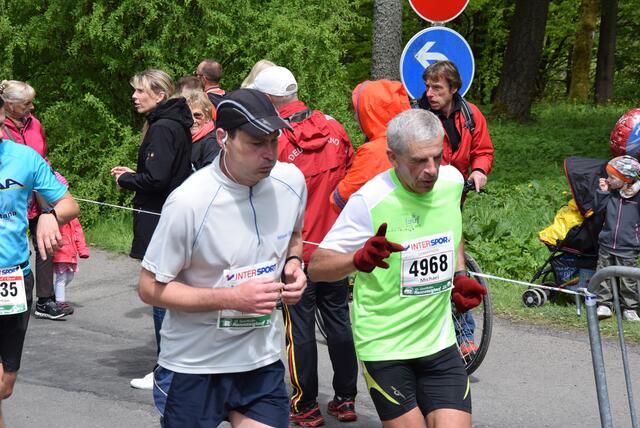 Post SV Lehrte am Rennsteig: Michael auf den letzten 500 m des Marathon