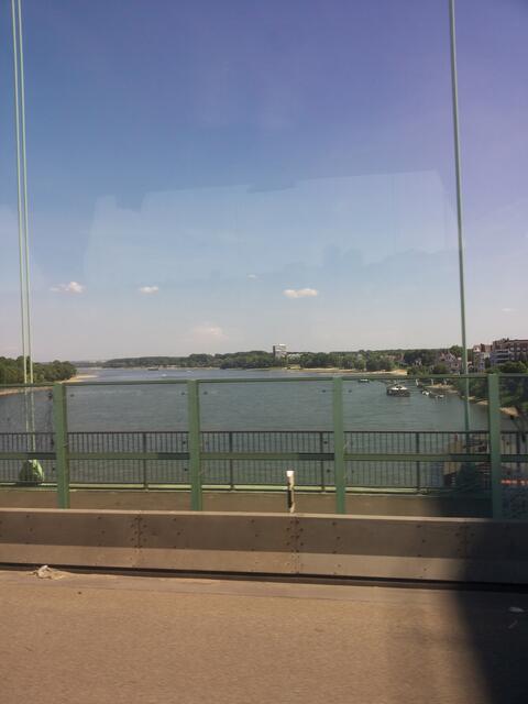 Der Rhein bei Köln