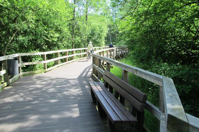 Ein schöner Rundweg lädt zum Wandern und Radeln ein.