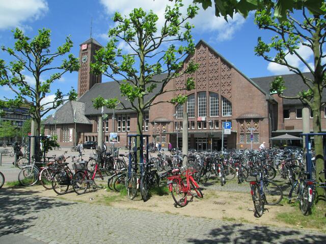 Der Bahnhofsvorplatz in Oldenburg.