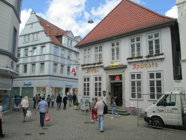 Die Hirsch=Apotheke.