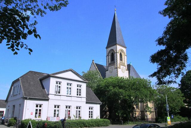 Die Garnisonskirche an der Peterstraße wurde 1901 bis 1903 erbaut.