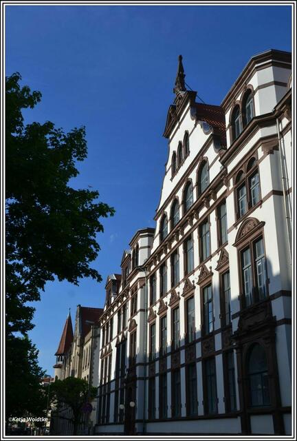 Heute hat die Naturwissenschaftliche Fakultät ihre Räume in der ehemaligen Bürgerschule (Foto: Katja Woidtke)
