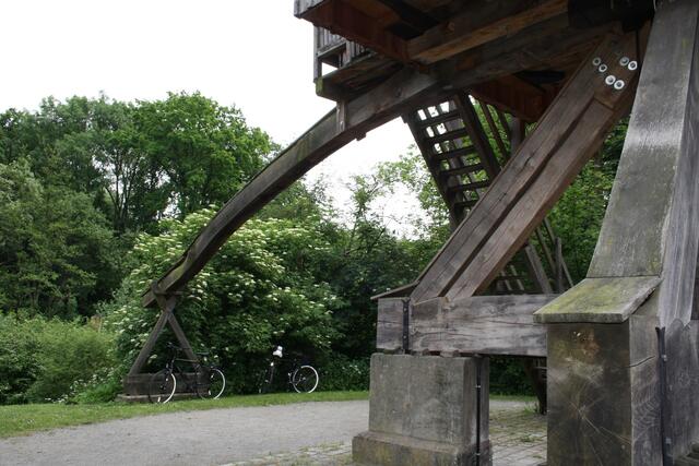 mit dem langen Steert wurde die Bockwinmühle früher in den Wind gedreht