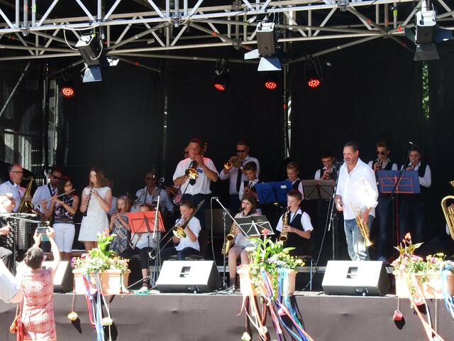 JUGENDBRASSBAND BAD WILDUNGEN, N´AWLINS BRASS BAND und GASTMUSIKER