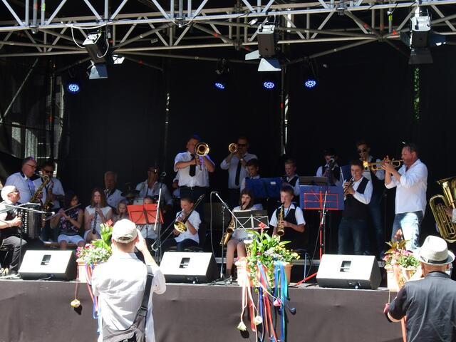 JUGENDBRASSBAND BAD WILDUNGEN, N´AWLINS BRASS BAND und GASTMUSIKER