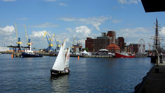 Segelregatta auf der Schiffswendeplatte. Foto: Helmut Kuzina
