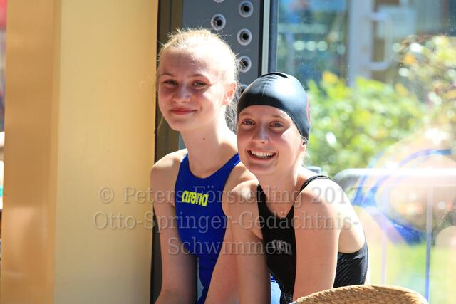 Mara Mensing und Hannah Albrecht haben allen Grund zum Strahlen! :-)