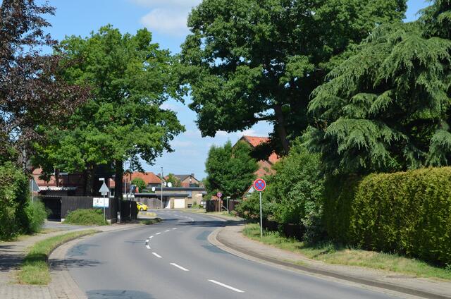Gleidinger Straße durch Oesselse