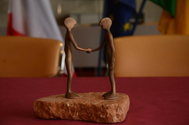 "freundschaft", gastgeschenk der stadt Garbsen