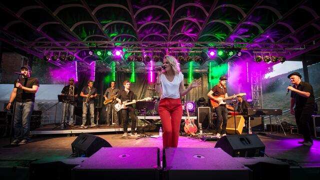 Konzert Impressionen mit der Band "Mixtape" (Foto: photo79/Sebastian Petermann)