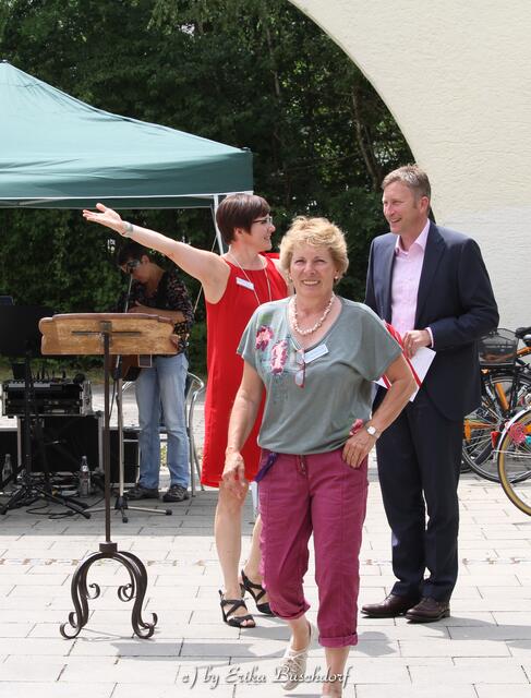 vorn: Leitung der Soz. Betreuung - Hannelore Zerrle -